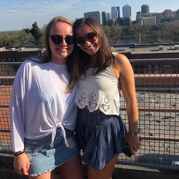 Meet your Posher, Ali - Picture 1 of 1